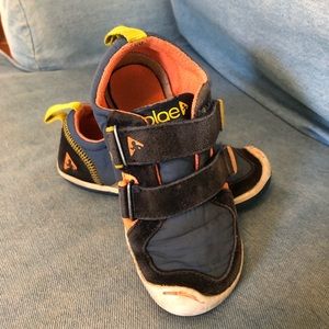 Plae Sneakers 10.5